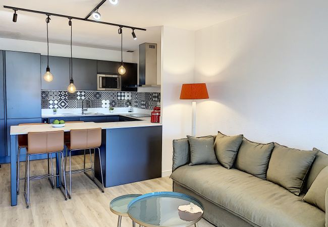 Apartment in Le Plan-de-la-Tour - APPARTEMENT L'OLIVIER