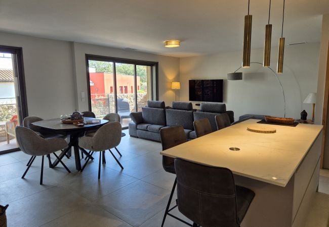 Apartment in Grimaud - APPARTEMENT DANS RÉSIDENCE VILLA NATURA