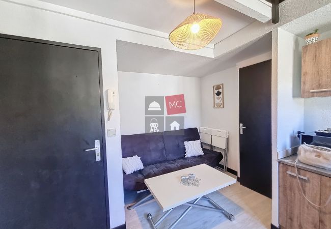 Apartment in Le Plan-de-la-Tour - LE MAS SAINT LAZARRE 