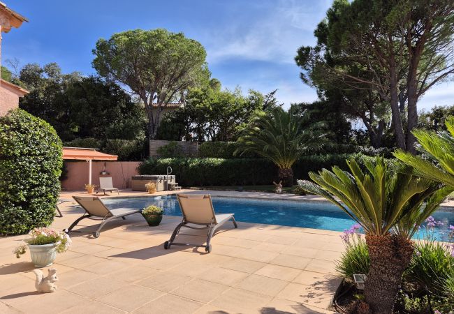 Villa in Le Plan-de-la-Tour - MAISON DANS HAMEAU LE PRÉCONIL AVEC PISCINE PRIVÉE