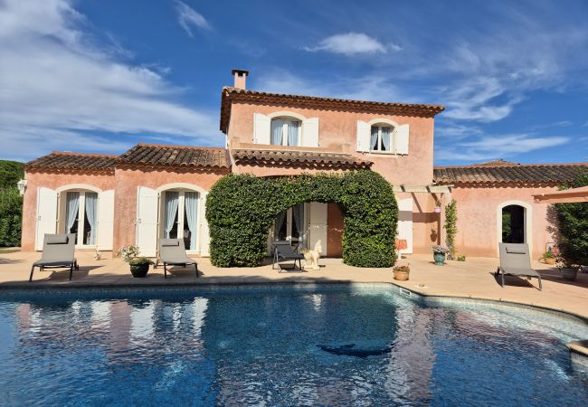 Villa in Le Plan-de-la-Tour - MAISON DANS HAMEAU LE PRÉCONIL AVEC PISCINE PRIVÉE