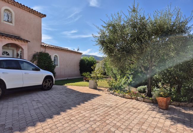 Villa in Le Plan-de-la-Tour - MAISON DANS HAMEAU LE PRÉCONIL AVEC PISCINE PRIVÉE