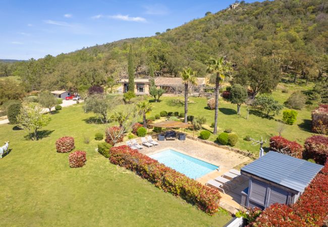 Villa in Sainte-Maxime - VILLA LA BERGERIE AVEC PISCINE