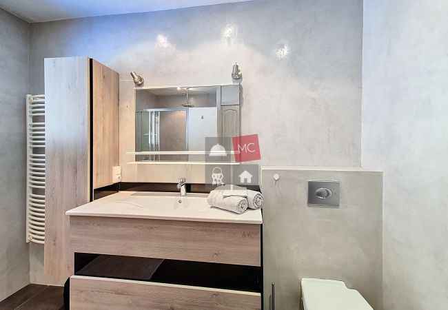 Villa in Sainte-Maxime - VILLA MASSILIA AVEC PISCINE PRIVÉE