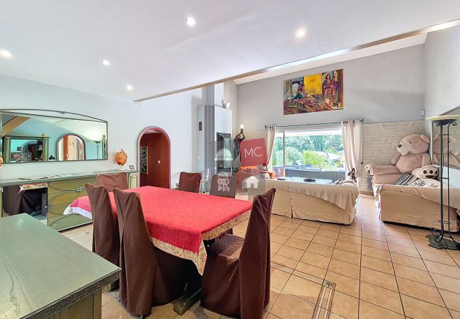Villa in Le Plan-de-la-Tour - LES GOONYS