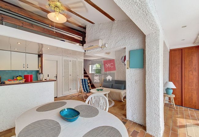 Apartment in Le Plan-de-la-Tour - MAZET N°76 AU HAMEAU DE CORIOLAN