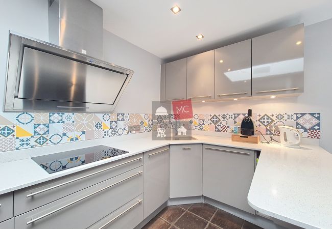 House in Le Plan-de-la-Tour - BEAU MAZET AVEC PISCINE COMMUNAUTAIRE