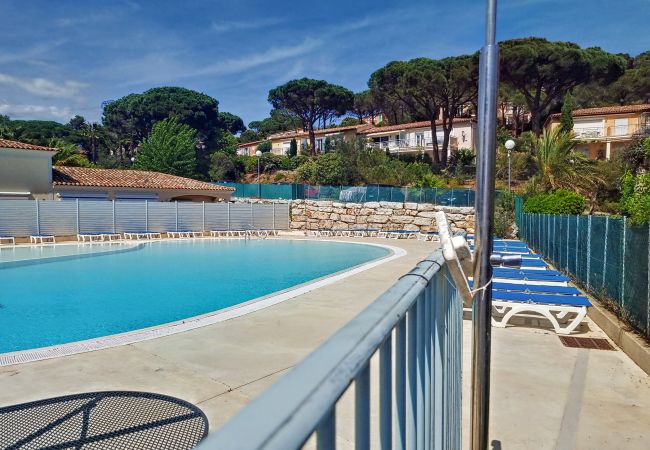 Appartement à Sainte-Maxime - Appartement a Sainte Maxime dans residence avec Parc et Piscine