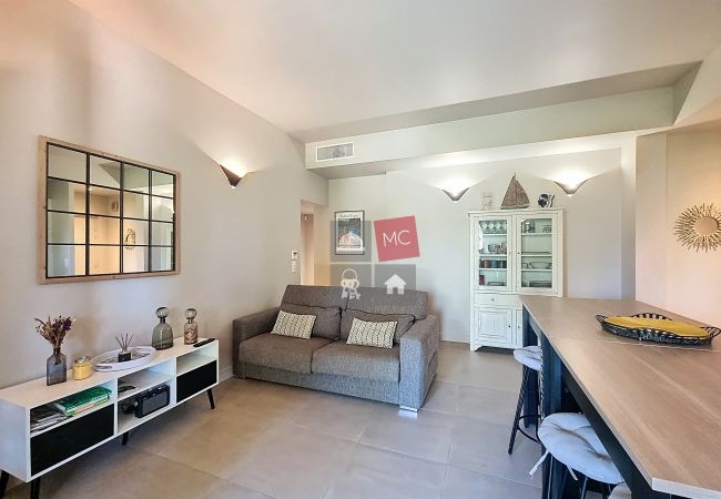 Appartement à Grimaud - Appartement avec terrasse et jardin dans résidence de standing, proche des plages 