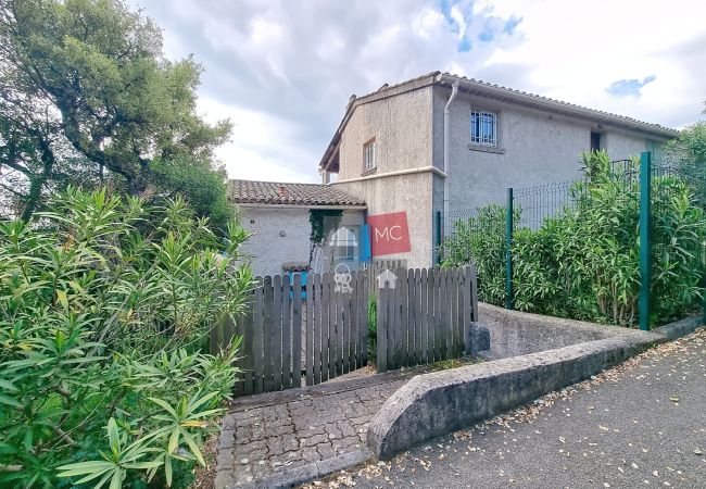 Maison à Le Plan-de-la-Tour - LA MAISON DE SANDRA DANS RÉSIDENCE 