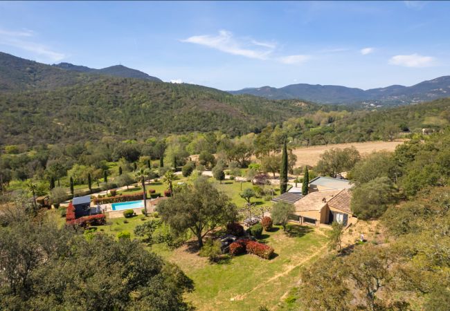 Villa à Sainte-Maxime - VILLA LA BERGERIE AVEC PISCINE