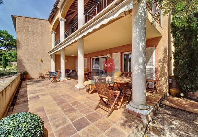 Appartement à Sainte-Maxime - APPARTEMENT LES ARBOUSIERS