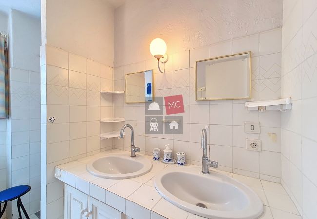 Appartement à Le Plan-de-la-Tour -  ARIELLE 3