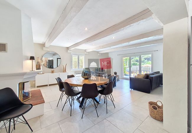 Villa à Sainte-Maxime - VILLA MASSILIA AVEC PISCINE PRIVÉE