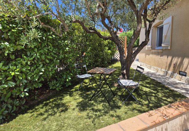 Villa à Sainte-Maxime - VILLA MASSILIA AVEC PISCINE PRIVÉE
