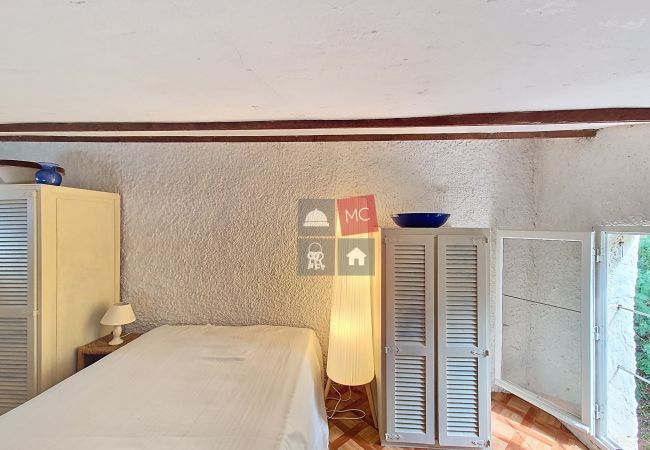 Appartement à Le Plan-de-la-Tour - MAZET N°76 AU HAMEAU DE CORIOLAN