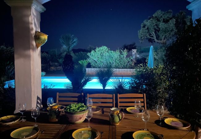 Villa à Le Plan-de-la-Tour - MAGNIFIQUE VILLA LES CACTUS AVEC PISCINE PRIVÉE