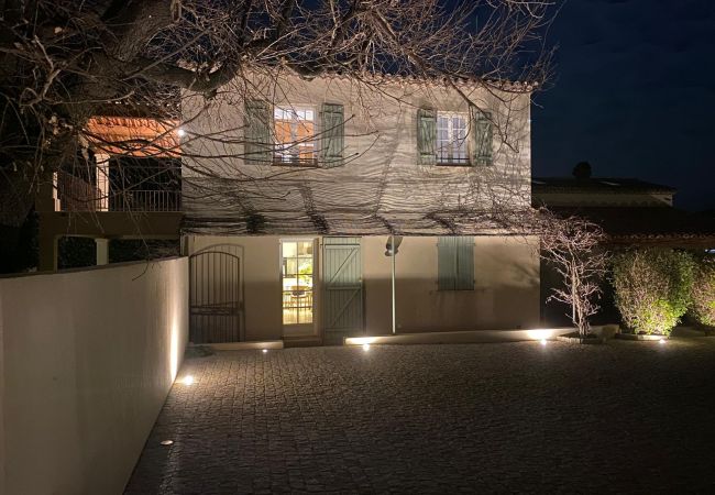 Villa à Le Plan-de-la-Tour - VILLA PETIT MAS AVEC PISCINE PRIVÉE
