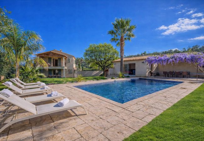 Villa à Le Plan-de-la-Tour - VILLA PETIT MAS AVEC PISCINE PRIVÉE